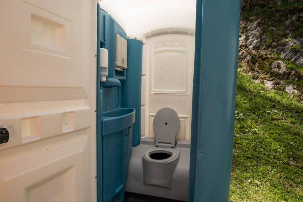 Best Porta potty delivery and setup  in Camden, AL